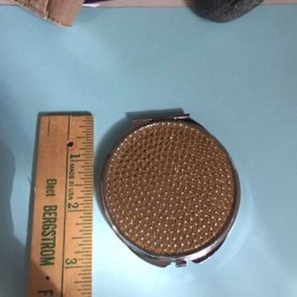 Rhinestone compact - Picture 4 of 4